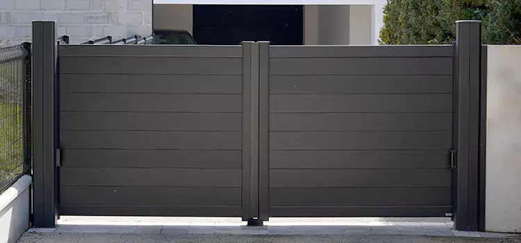 Common Residential Gate Issues We Resolve in Des Plaines, IL
